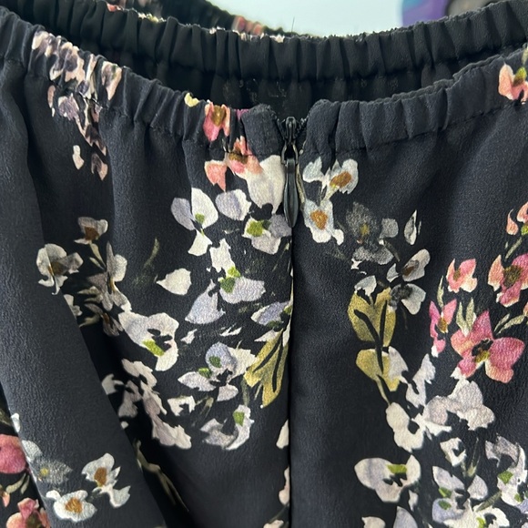 Stone Cold Fox Nicholson midi off-shoulder silk dress in floral print - Picture 5 of 13